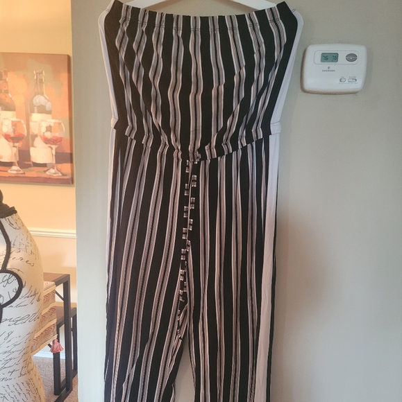 Strapless Romper - Picture 1 of 3